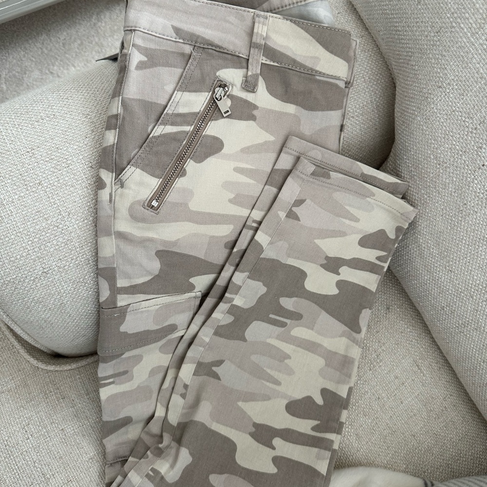 NWT Mavi Juliette mid-rise slim Camo Cargo ankle Pants size 29 color Nude